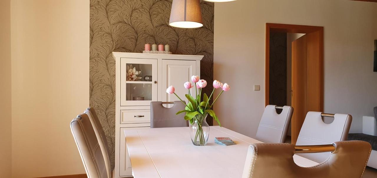 Moderne Ferienwohnung Mit Eigenem Garten Und Traumhaften Blick Wilhelmsthal エクステリア 写真